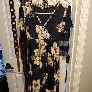 Maternity floral mid length maxi dress